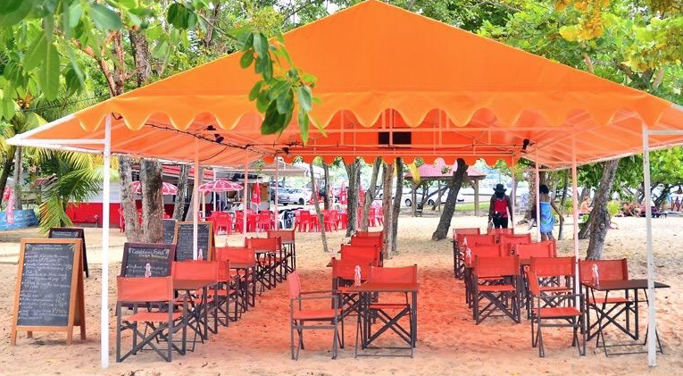 Caribbean Food Beach Restaurant à Sainte-Luce, Martinique