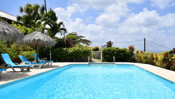 Le Panoramic Hôtel - Studios et Bungalows en Martinique